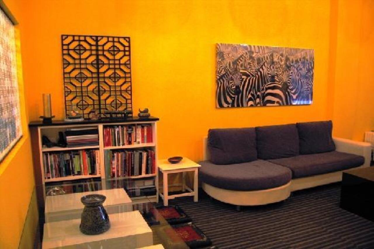 Moni Gallery Nhà trọ Singapore