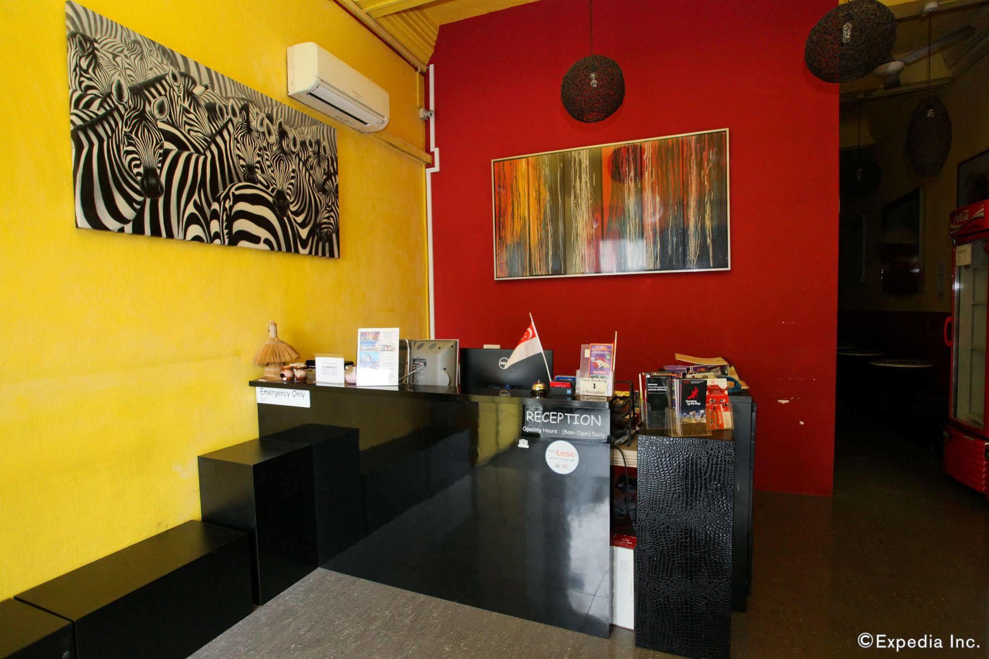 Moni Gallery Nhà trọ Singapore